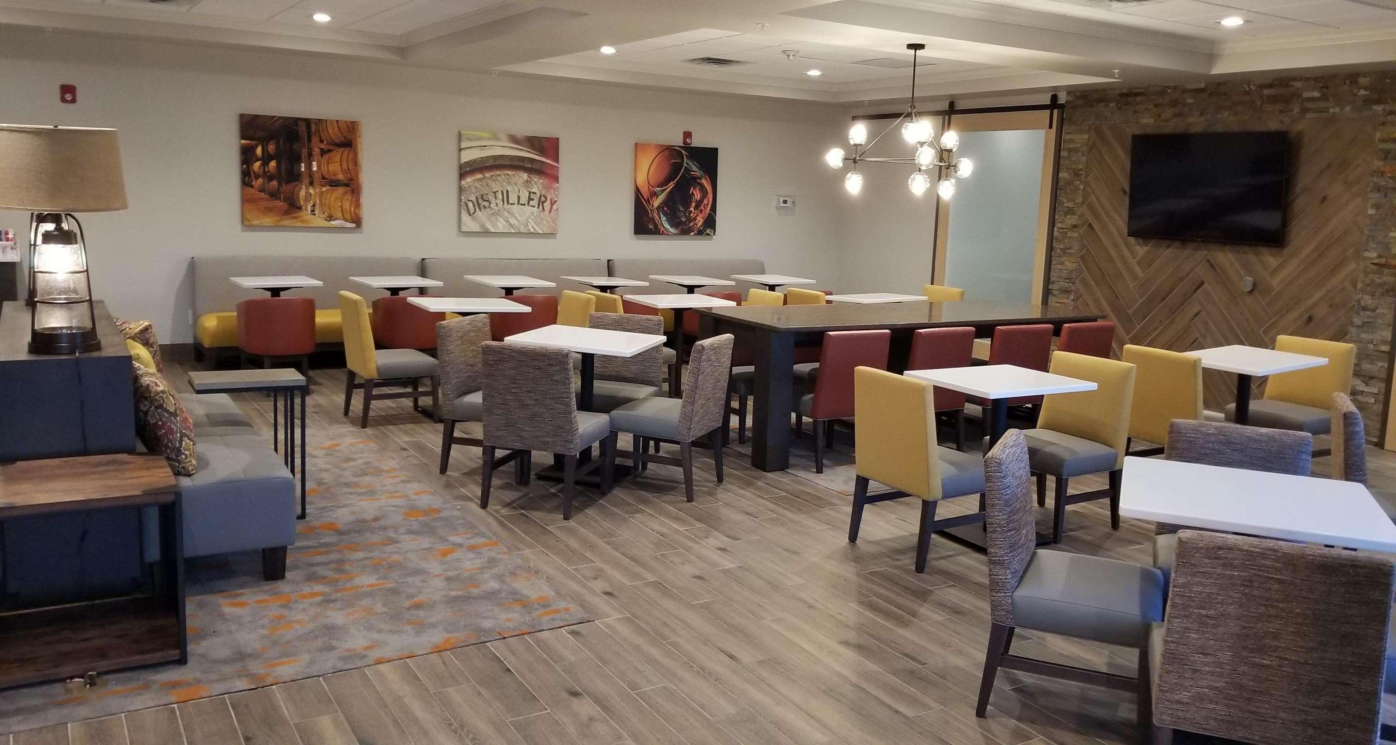 Best Western Plus Elizabethtown Inn & Suites Buitenkant foto