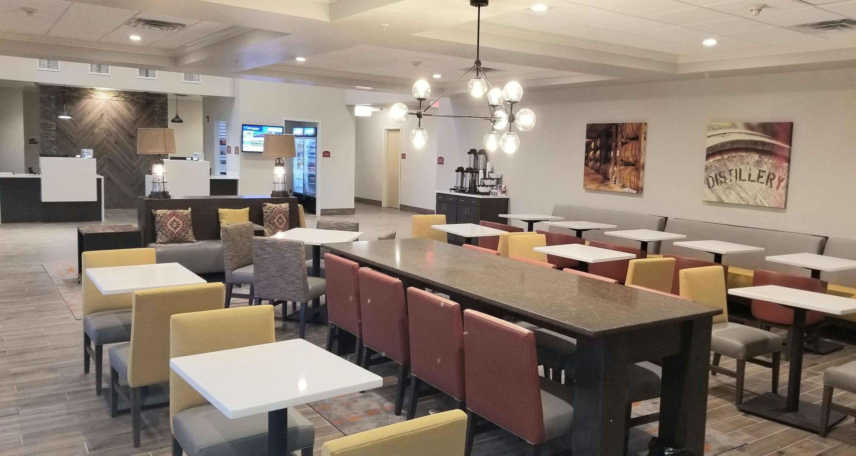 Best Western Plus Elizabethtown Inn & Suites Buitenkant foto